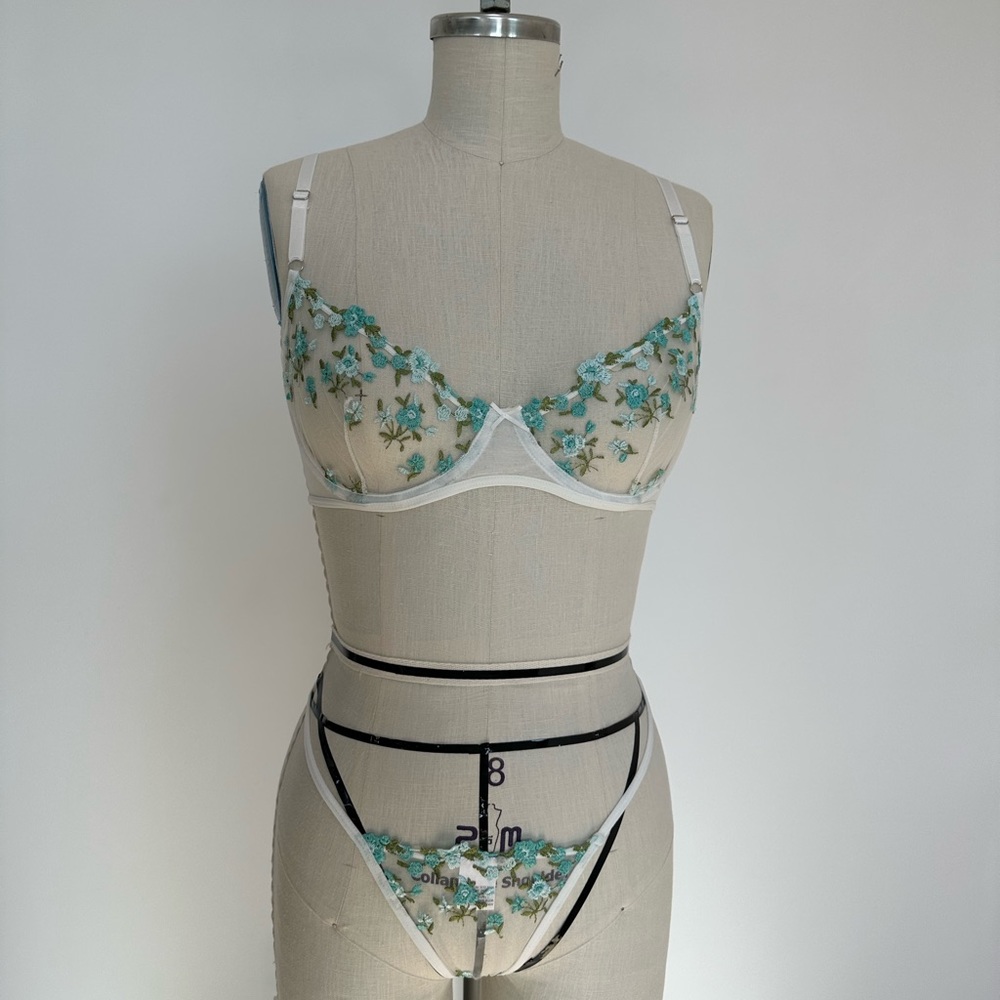 Green spring lingerie set.